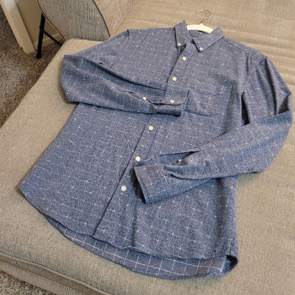 GAP Indigo Twill True Navy Button Down Longsleeve Shirt Size Small - Picture 2 of 3